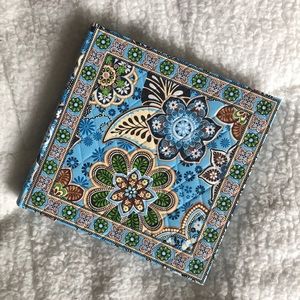 NWOT Vera Bradley Bali Blue Photo Album